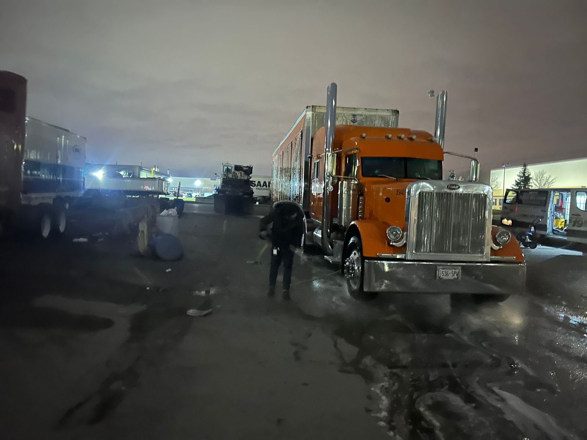 Mobile truck wash near me.Truck wash near me,Truck wash Mississauga 